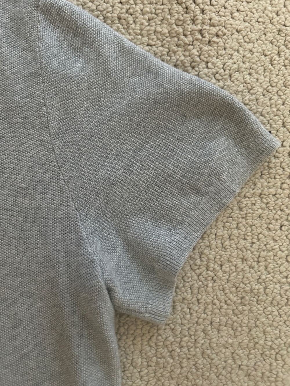 Old Navy Men's Short-Sleeve Polo in Heather Gray with Cream Trim - Picture 4 of 6